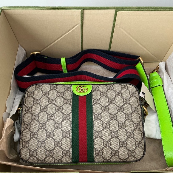 Gucci Ophidia Neon Crossbody & Wristlet w/Removable straps - Picture 2 of 16